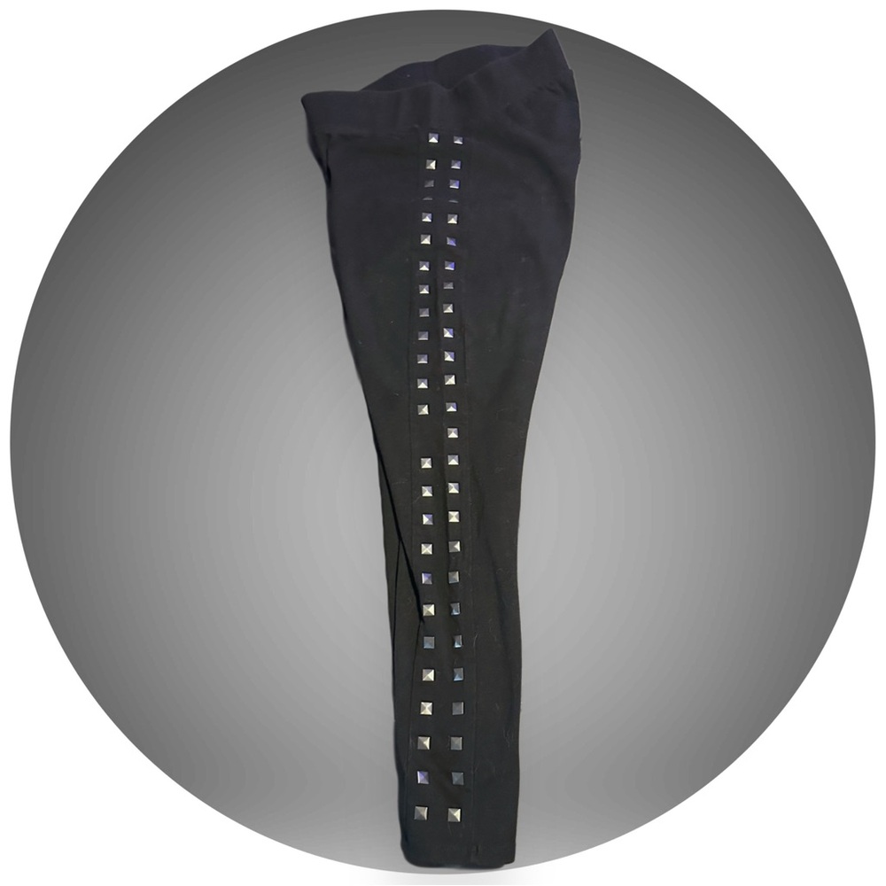 BOGO Torrid Leggings with stud accents - Picture 5 of 6